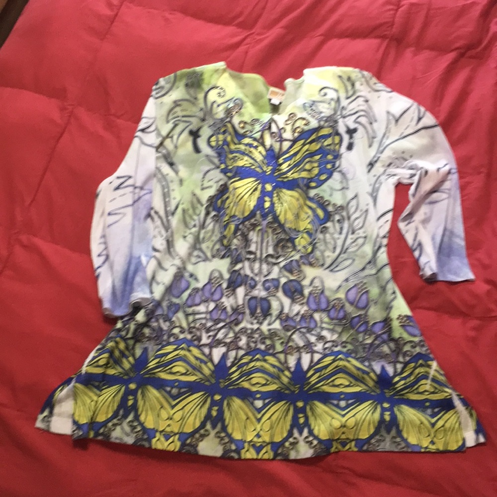 JM Top. Butterfly